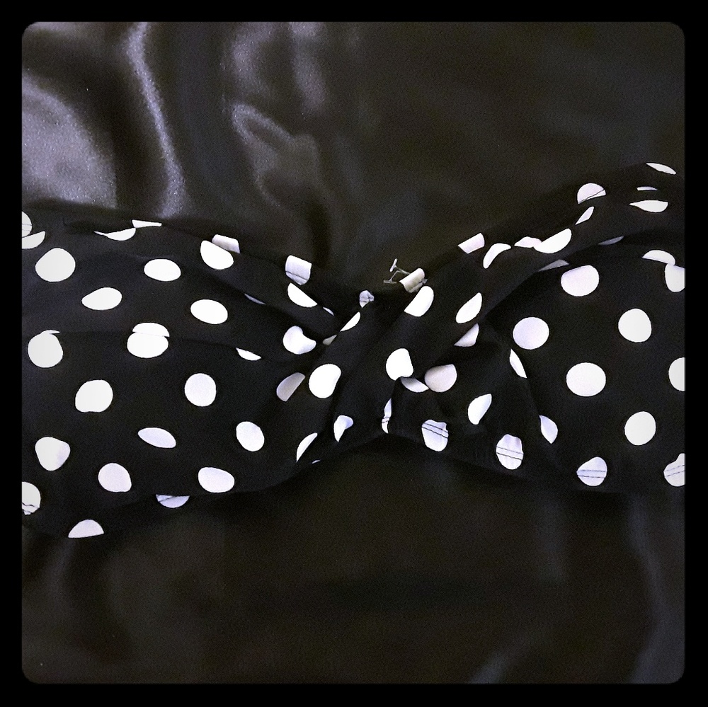 Polka dot bikini top with matching bottom